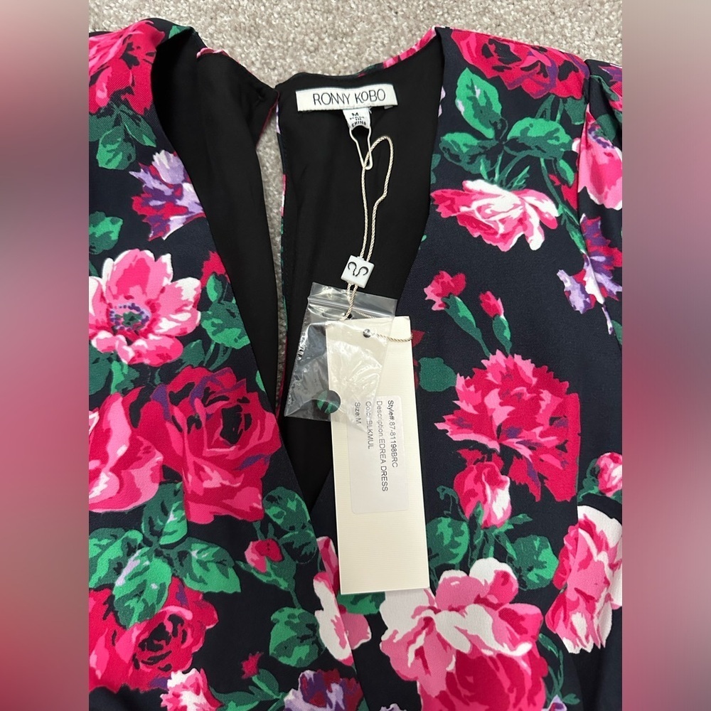 Ronny Kobo Floral Mini Dress w Open Back - size Medium - NWT - Cocktail / Formal - Picture 15 of 16